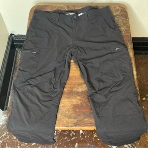 L.L.BEAN Men’s CRESTA Hiking pants grid fleece lined  40x30 in black